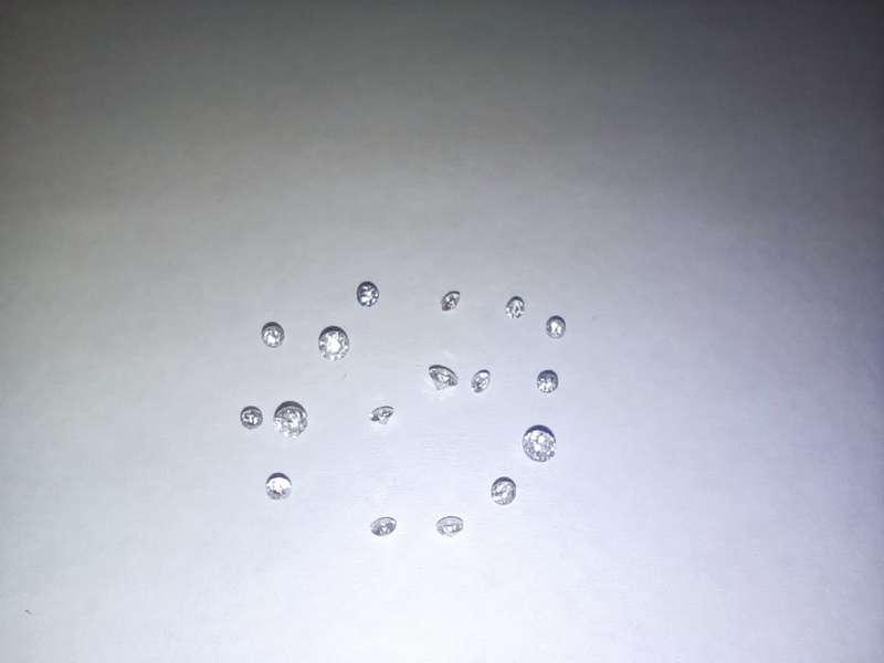 Diamond Parcel ! 16 x small diamonds- total 0.35ct ! Beautiful Accents !