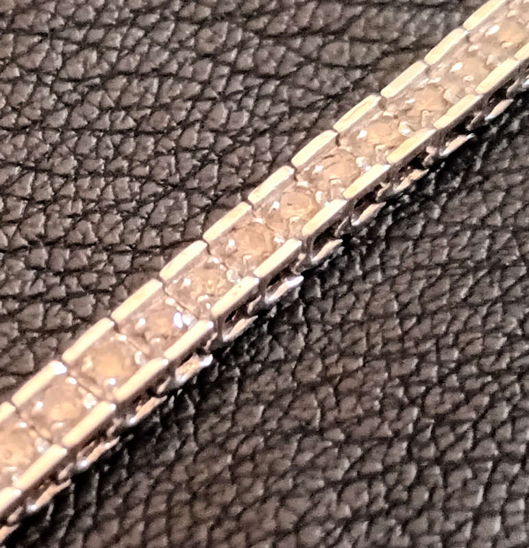 10ct white gold 62 pcs natural diamond tennis bracelet