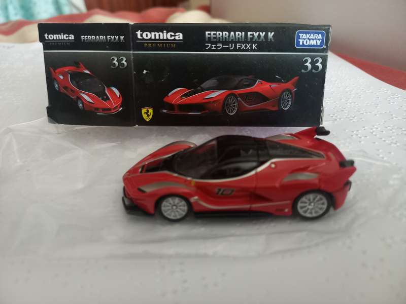Tomica Premium Ferrari FXX K