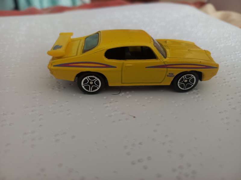 MATCHBOX PONTIAC GTO JUDGE