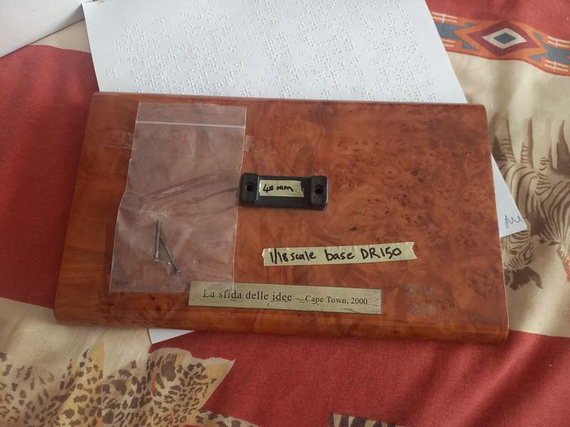 1/18 scale polished wooden  base
