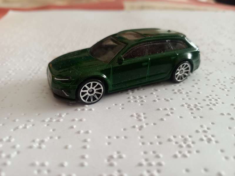 Hot wheels Audi RS6 Avant custom Green