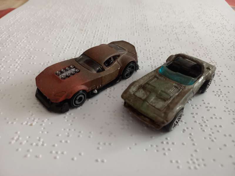 2 x Custom Hotwheels models