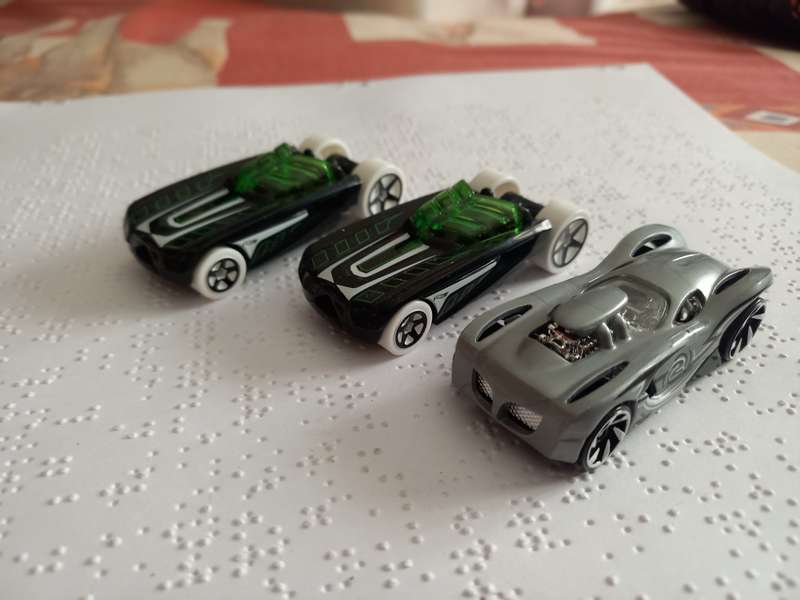 3 x weird Hotwheels modelcars