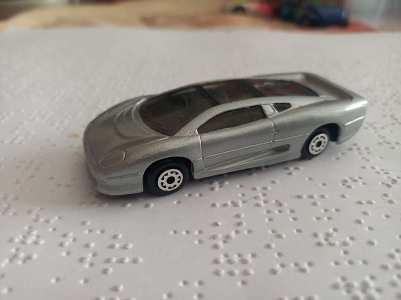 Maisto Jaguar XJ220