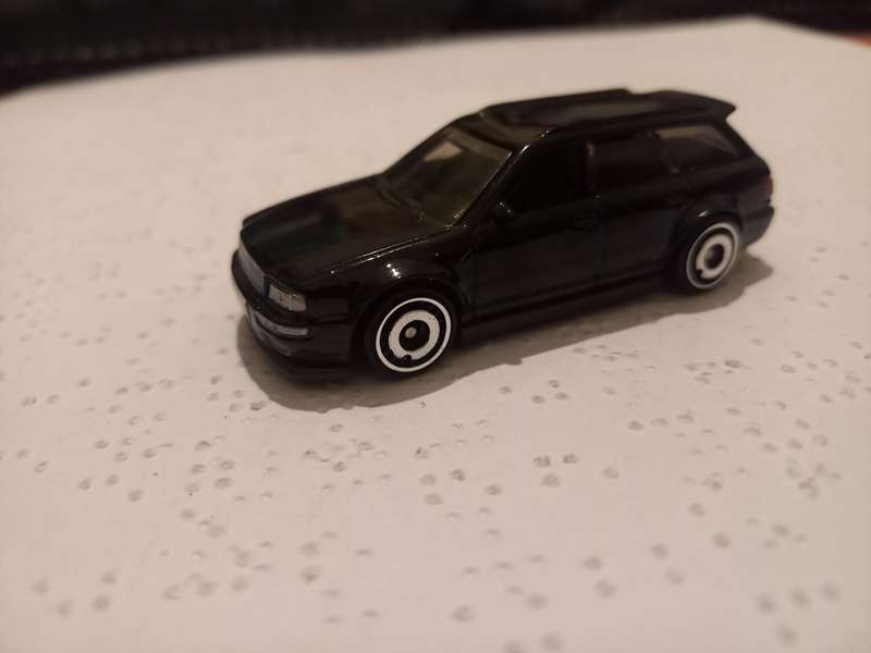 Hotwheels Audi Avant RS2