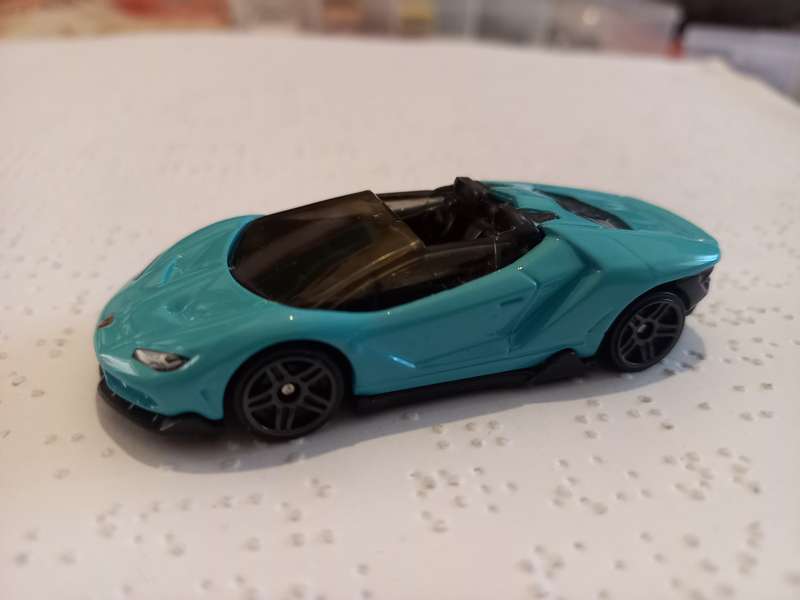 Hotwheels Lamborghini Centenario Roadster