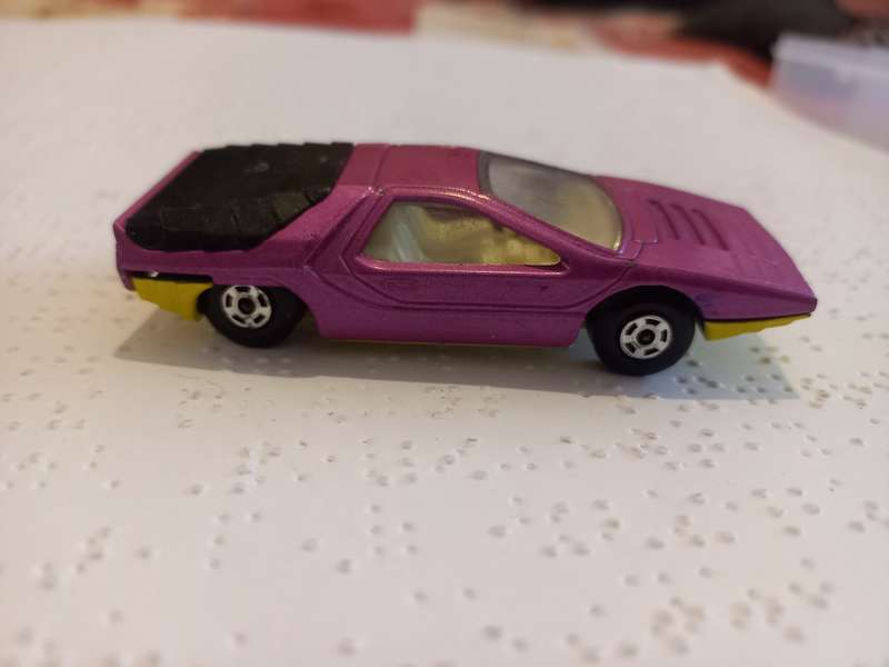 Matchbox Alfa Carabo