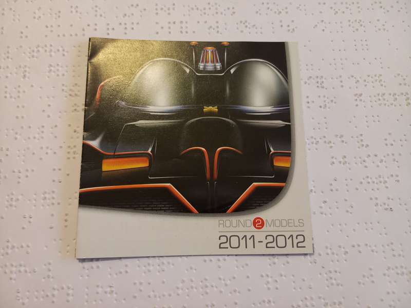 2 x Round 2 Models Catalogue 2011-2012 / 2014
