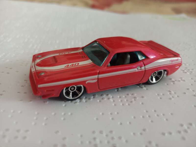 Hotwheels Plymouth Cuda - htf pink version