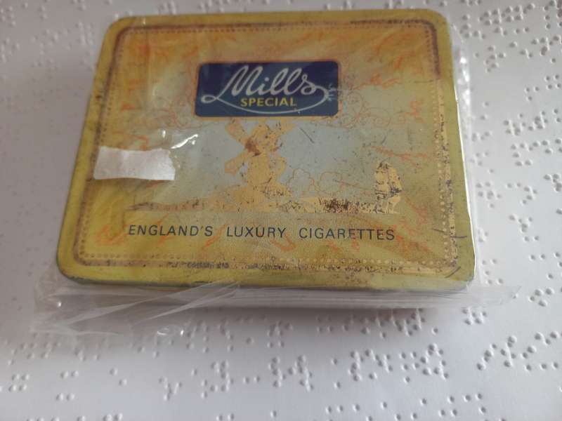 Cigarette Tin - Mills