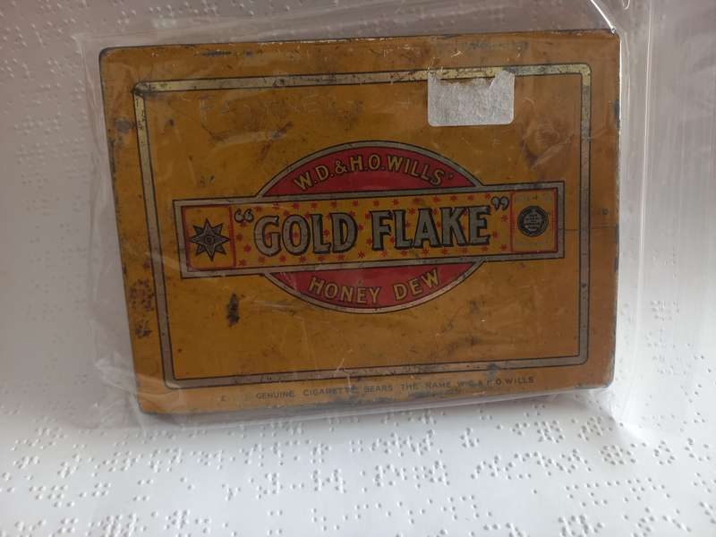 Cigarette Tin - Gold Flake Honey Dew