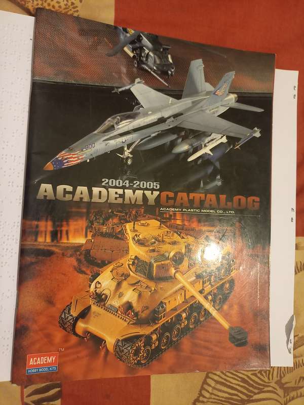 Catalogue - Academy 2004 - 2005 Full colour