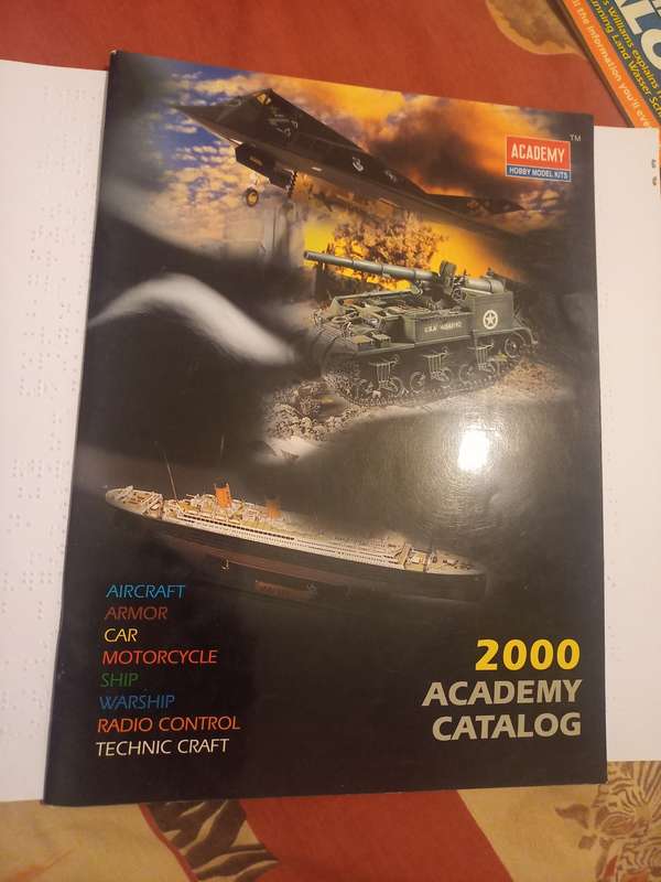Catalogue - Academy 2000 - Full colour