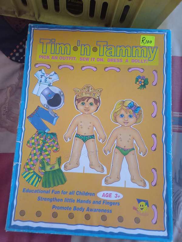 Smile - Tim 'n Tammy - dress a doll - educational