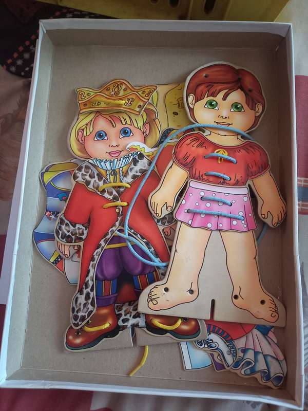Smile - Tim 'n Tammy - dress a doll - educational