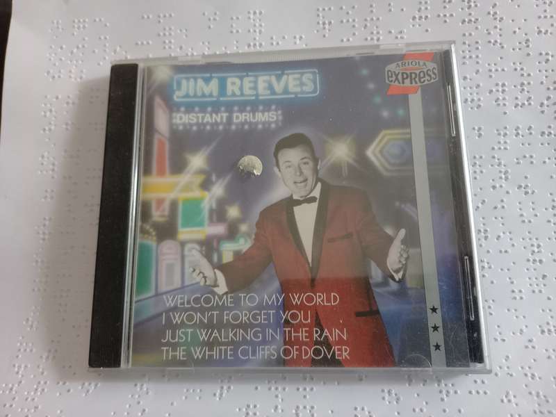 CD - Jim Reeves distant drums