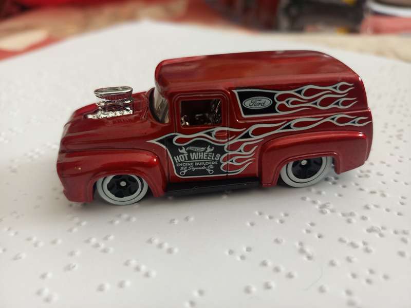 Hotwheels 56 Ford panelvan