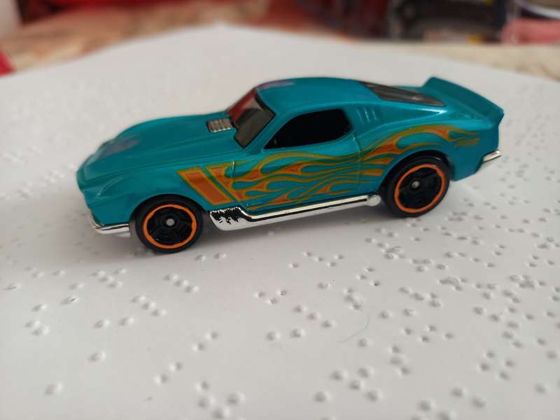 Hotwheels Boulevard Bruiser