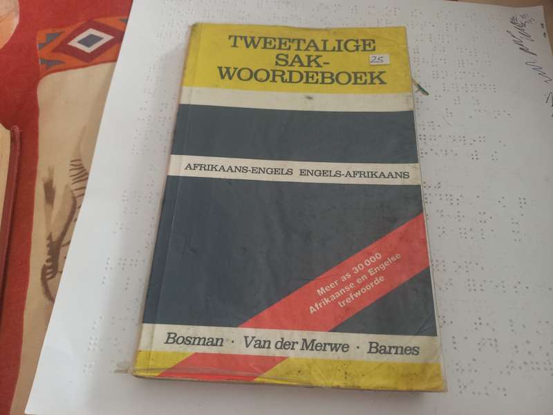 Book - Tweetalige sak Woordeboek