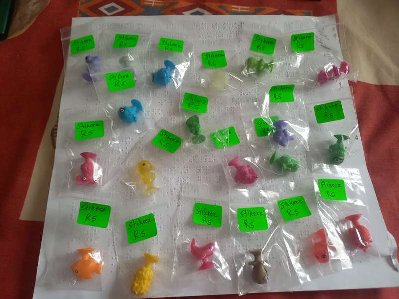 Stikeez lot of 20