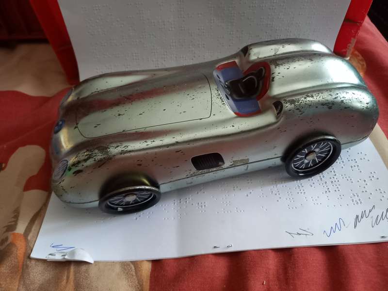 Tin - silver car tin
