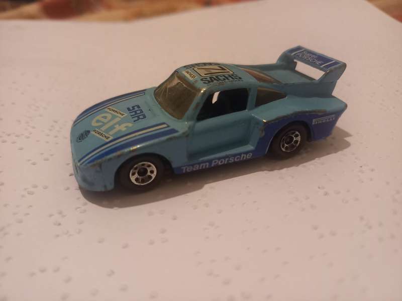 Matchbox Porsche 935 racing