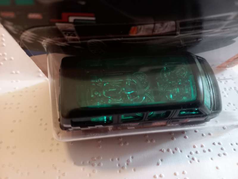 Hotwheels Dodge van - gokart included