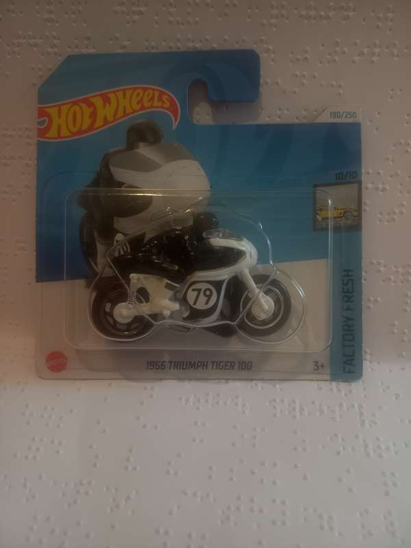 Hotwheels 1966 Triumph Tiger 100
