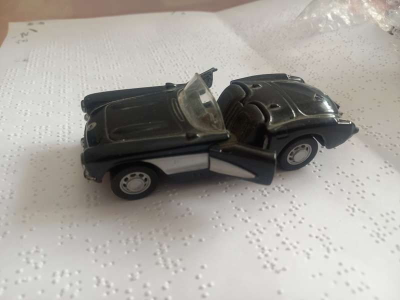 Maisto 1957 Chevrolet Corvette