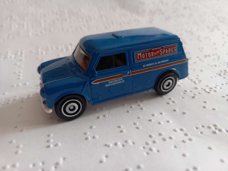 Matchbox Austin Mini panelvan