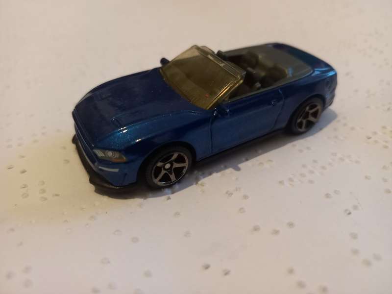 Matchbox Ford Mustang GT convertible