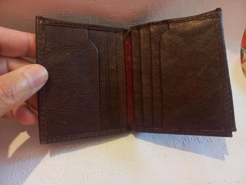 Genuine leather folding id/cardholder