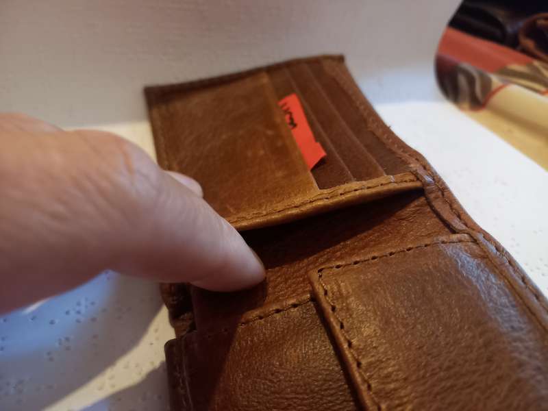 Genuine leather Mens Wallet