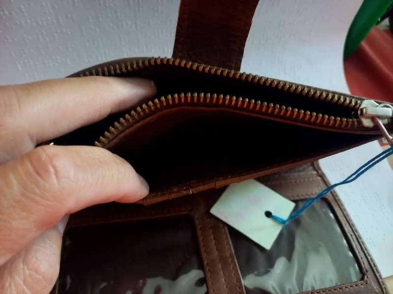 Genuine leather Thin zip Wallet