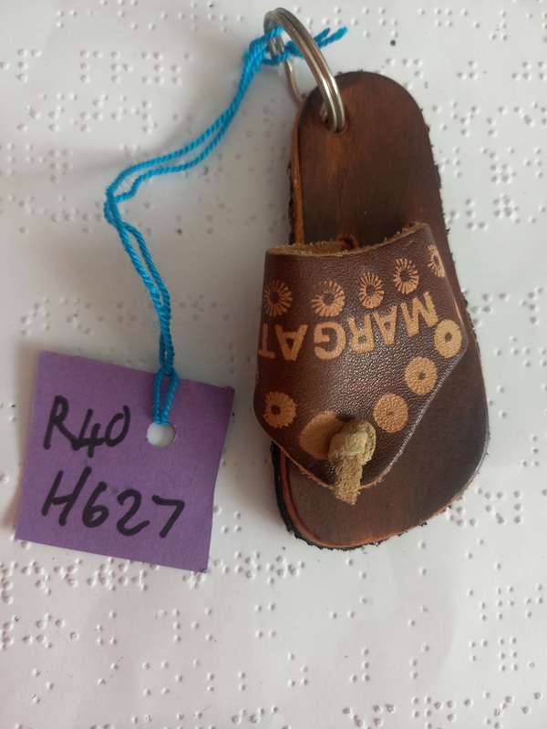 Genuine leather Plakkie keyring - Margate