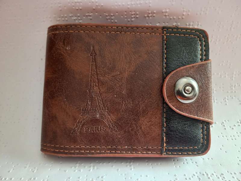 Wallet - Paris branding