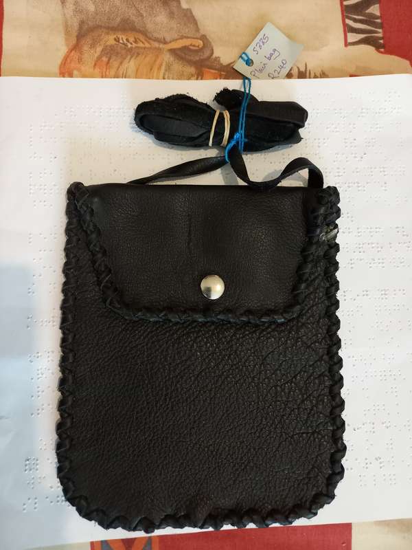 Genuine leather Bag with sling and clip