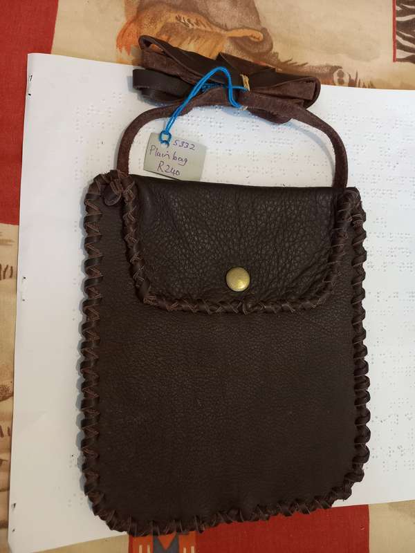 Genuine leather Bag with sling and clip