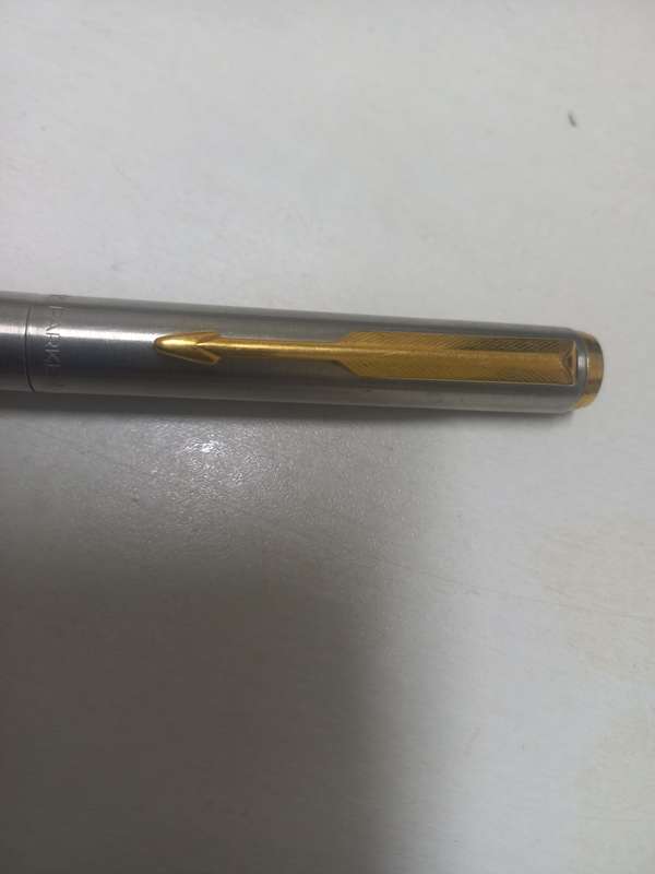 Parker Stainless steel Fountain pen with gold trim
