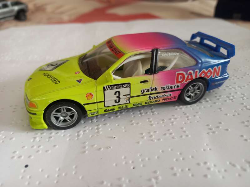 High Speed pullback BMW 320i STW