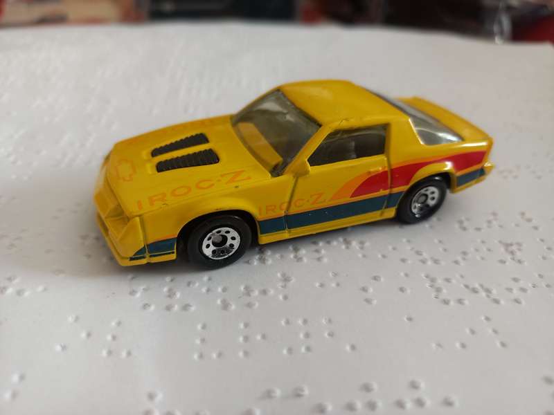 Matchbox Chevy Camaro IROC-Z