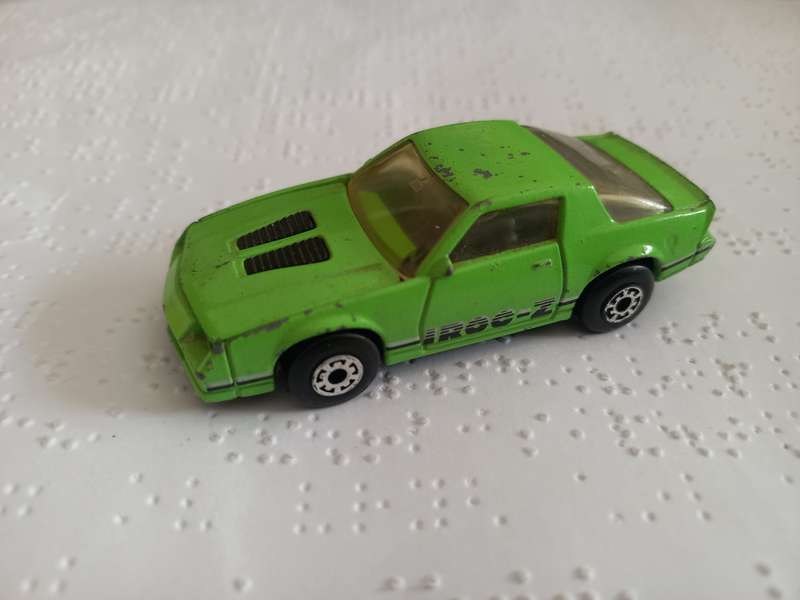 Matchbox Chevy Camaro IROC-Z