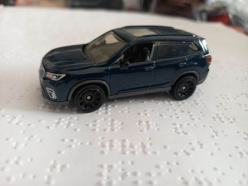 Matchbox Subaru Forrester dark blue