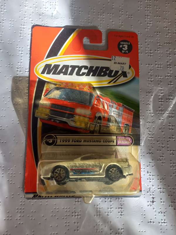 Matchbox 1999 Ford Mustang coupé