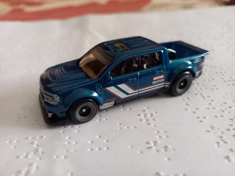 Hotwheels Ford Maverick Custom