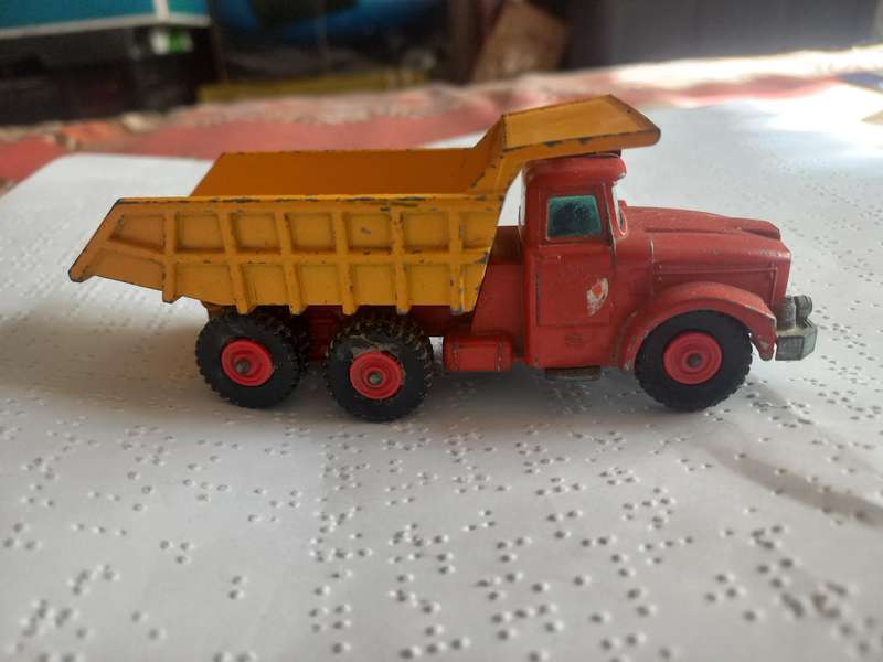 Lesney Matchbox King size Scammell Tipper Truck