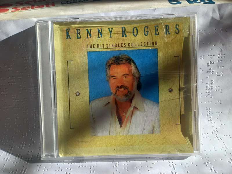 CD - Kenny Rogers the hit singles collection