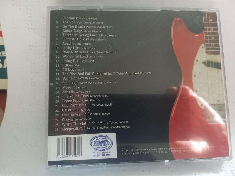 CD - The Shadows & Cliff Richard show - a tribute to cliff and the shadows