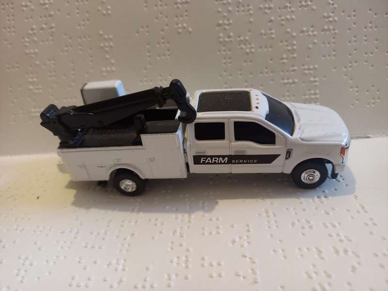 Ertl 1/64 scale Crane Truck
